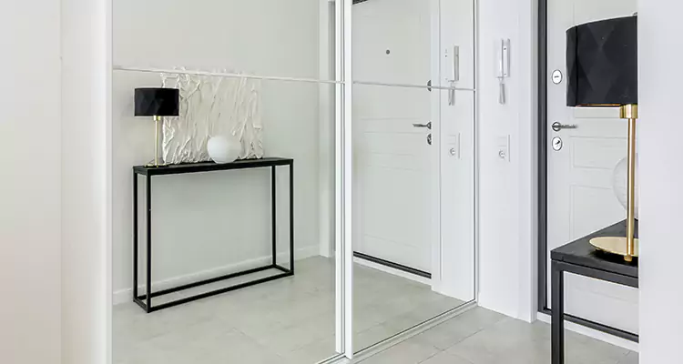 Mirrored Bifold Closet Doors Repair in Union City, CA