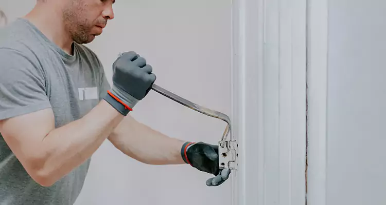 Cracked Door Jamb Repair in Union City, CA