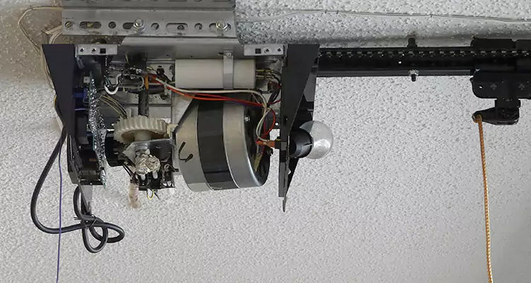 Emergency Garage Door Opener Repair in Union City, CA