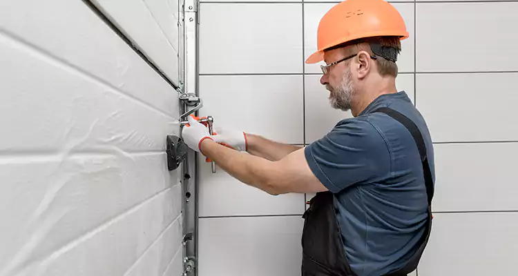 Emergency Garage Door Repair in Union City, CA