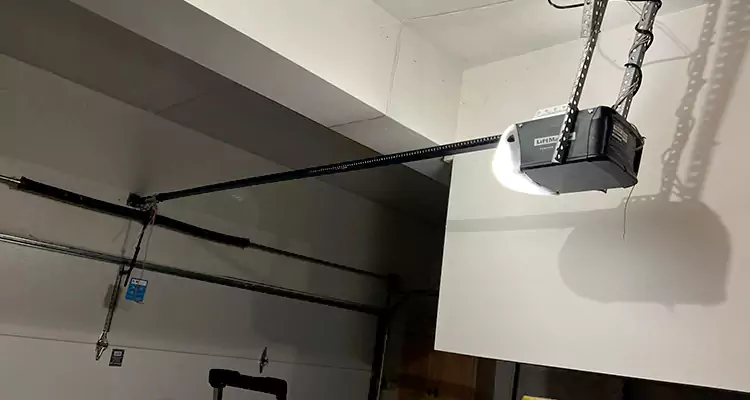 Linear Garage Door Opener Repair in Union City, CA